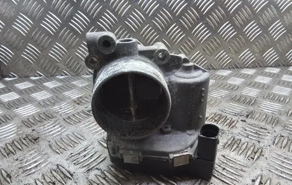 Volkswagen PASSAT B6 Throttle valve 06F133062B A2C53079712