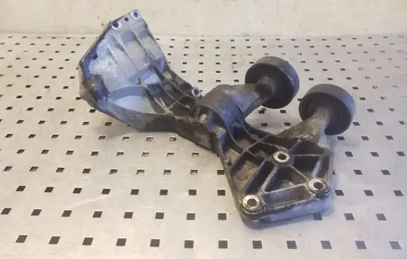 Mercedes-Benz A W168 Generator/alternator bracket A6882020540