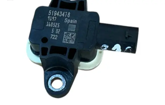 Jeep Renegade Airbag deployment crash/impact sensor 51943478