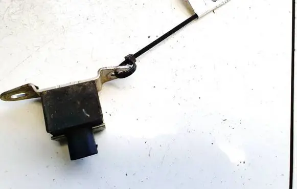 Volvo S80 Airbag deployment crash/impact sensor 7g9n5b739aa 10.1711-1008.4