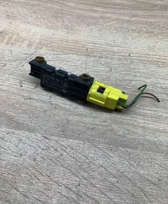 Audi A4 S4 B7 8E 8H Airbag deployment crash/impact sensor 8E0959643B