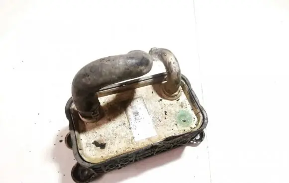 Engine oil radiator
