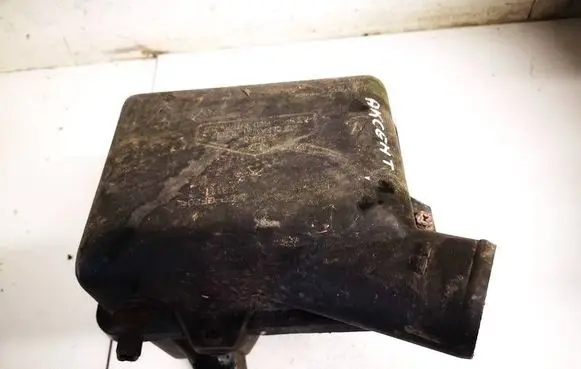Air filter box