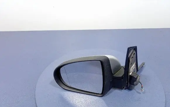 Mitsubishi Colt Front door electric wing mirror 