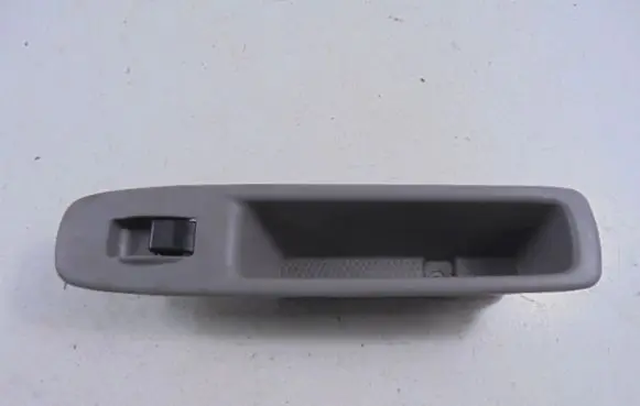 Mazda Demio Electric window control switch DC35-684L