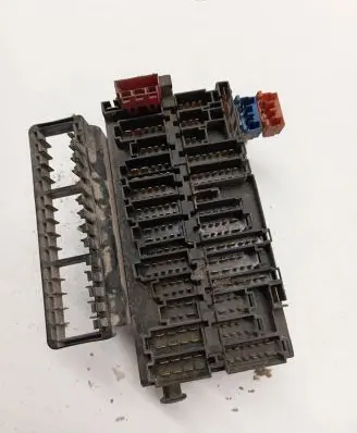 Volkswagen Transporter - Caravelle T4 Fuse box set 357937039