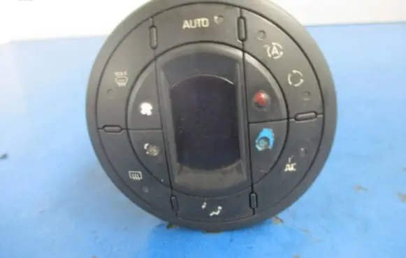 Renault Espace - Grand espace IV Climate control unit 8200367333