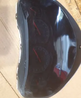 Subaru Legacy Speedometer (instrument cluster)