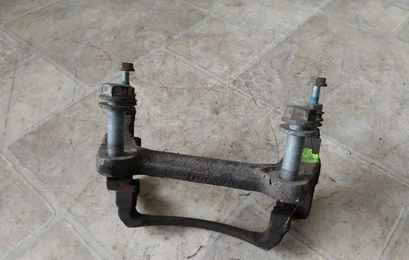 Volkswagen PASSAT B8 Front brake caliper