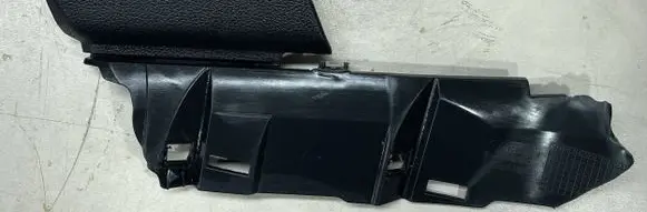 Ford Mustang VI Center console 44ZG2964 T19917