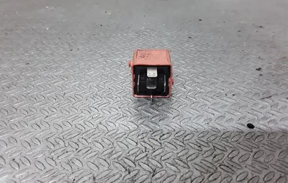 BMW 5 E60 E61 Other relay 12631742690