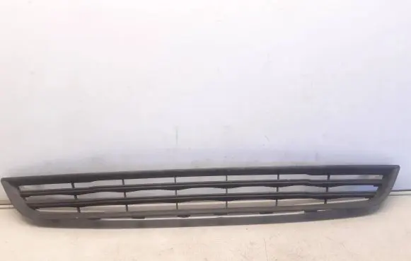 Ford Fiesta Front bumper lower grill C1BB17K945A 16827 C8L6A