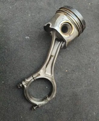 Volkswagen Touareg III Connecting rod/conrod 59P 83L163