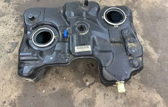 Ford Kuga I Fuel tank 100145052 0177