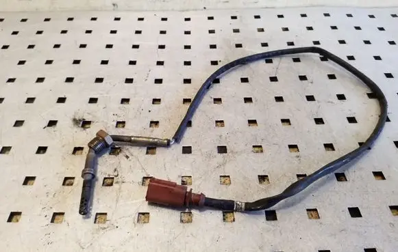 Skoda Superb B6 (3T) Exhaust gas temperature sensor 03L906088AJ