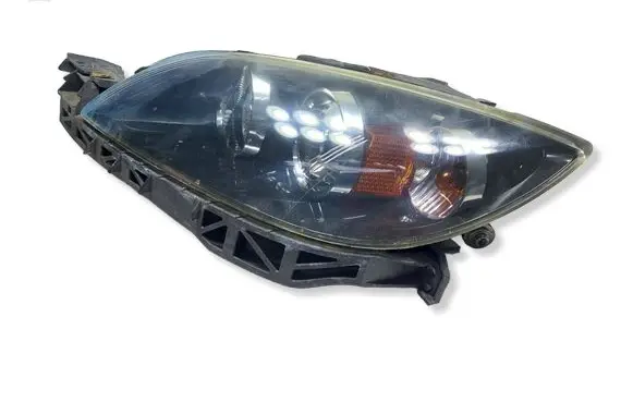 Mazda 3 I Headlight/headlamp 146840KASACJA 146840