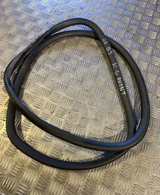 Audi A4 S4 B7 8E 8H Rubber seal rear door 8E9833721B 8E9833721