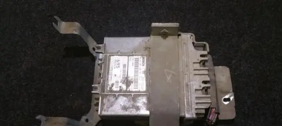 Volvo S40, V40 Engine control unit/module 0281001906 28sa3988