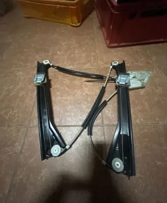 Volkswagen Polo V 6R Front door electric window regulator 6R4837462D