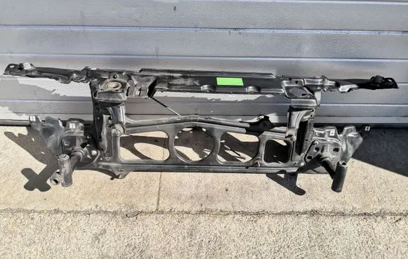 BMW 5 E39 Radiator support slam panel 8387412 8159360 8159359