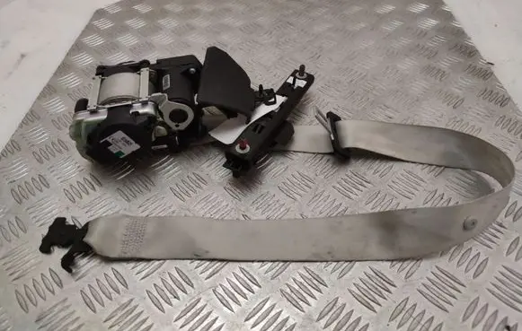 Volvo XC90 Front seatbelt 39842308