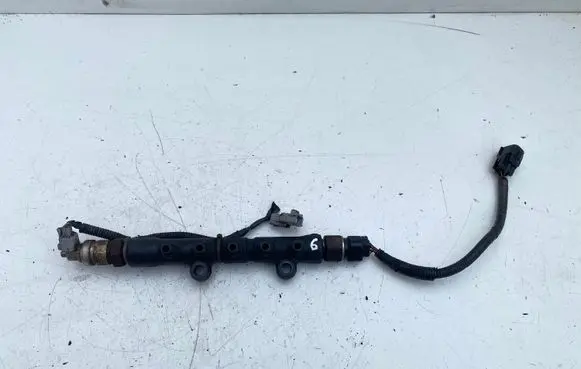 Toyota Avensis T250 Fuel main line pipe