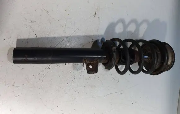 BMW 3 E90 E91 Front shock absorber with coil spring DSB192G 04771909