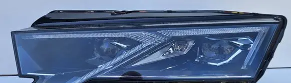 Skoda Octavia Mk4 Headlight/headlamp 5E4941035