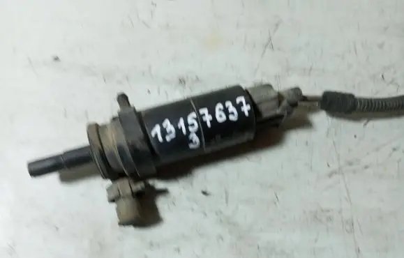Opel Astra H Windscreen/windshield washer pump 13157637
