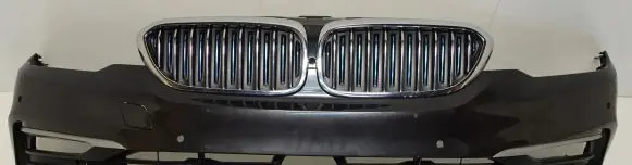 BMW 5 G30 G31 Front bumper 7385336