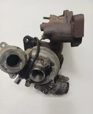 Volkswagen PASSAT B7 Turbo 03L253010F