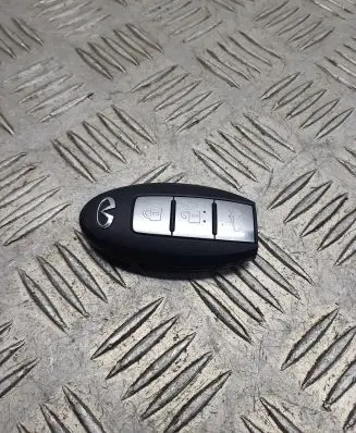 Infiniti Q70 Y51 Ignition key/card 