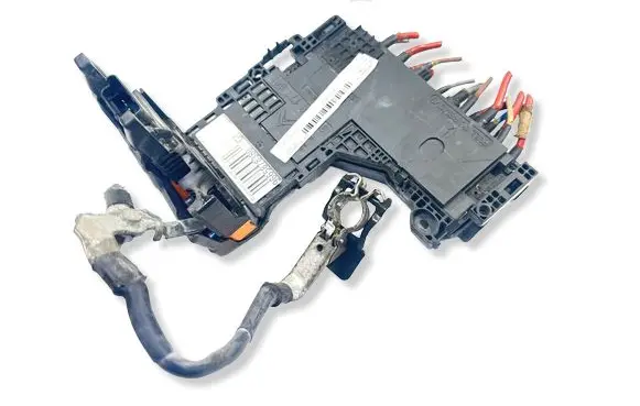 Citroen C4 II Fuse module 9665878380 0022661701