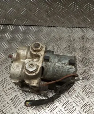 Volkswagen Transporter - Caravelle T4 ABS Pump 0265201037