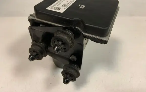 Audi A5 8T 8F ABS Pump 8K0907379CK 8K0614517GM