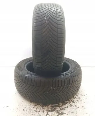 Peugeot 5008 R17 winter tire 