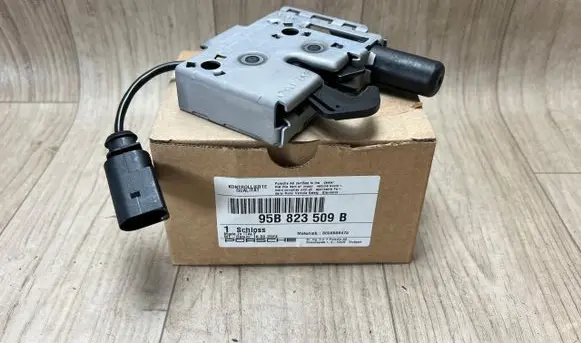 Porsche Macan (95B) Engine bonnet/hood lock/catch 95B823509B