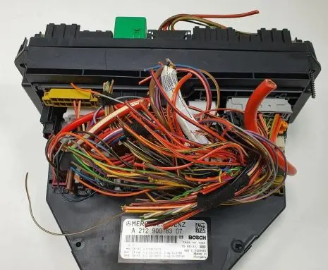 Mercedes-Benz E W212 SAM control unit A2129008307