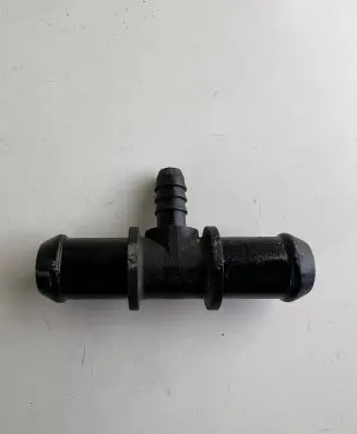 Land Rover Range Rover Sport L320 Engine coolant pipe/hose