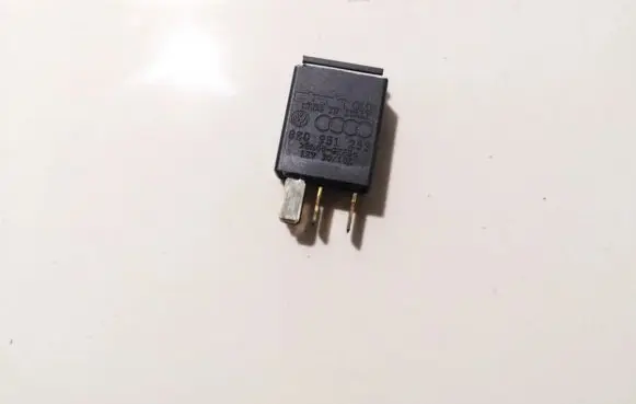 Audi A4 S4 B6 8E 8H Other relay 8z0951253