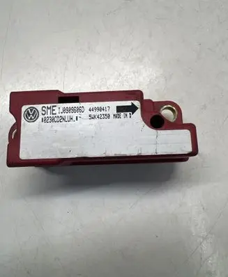 Volkswagen Golf IV Airbag deployment crash/impact sensor 1J0909606D 44990417 5WK42350