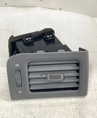 Nissan X-Trail T31 Dash center air vent grill P1680A75410 9680A75010 68761JG00B