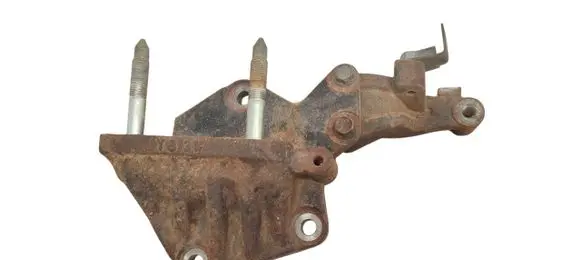 Engine mounting bracket