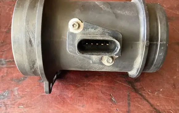 Audi A6 S6 C6 4F Mass air flow meter 2PBT9F40