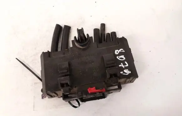 Mercedes-Benz C W203 Fuse box set a2035450803