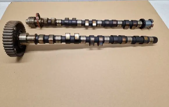 Volvo V70 Camshaft 1001835