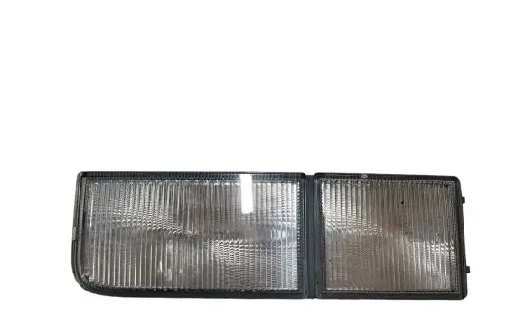 Volkswagen PASSAT B4 Front reflector 3A0941777 858051