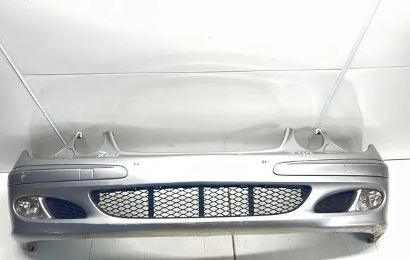 Mercedes-Benz E W211 Front bumper A2118800040