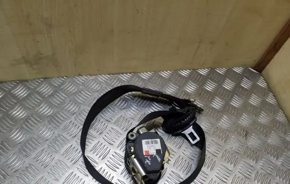Audi A2 Front seatbelt 8Z2857705 560788301