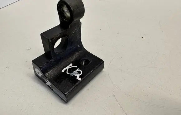 Audi Q7 4L Rear door upper hinge 7L0833401A E992
